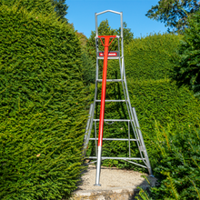 Load image into Gallery viewer, New Fully Adjustable PRO Tripod Ladder 8ft / 2.4m
